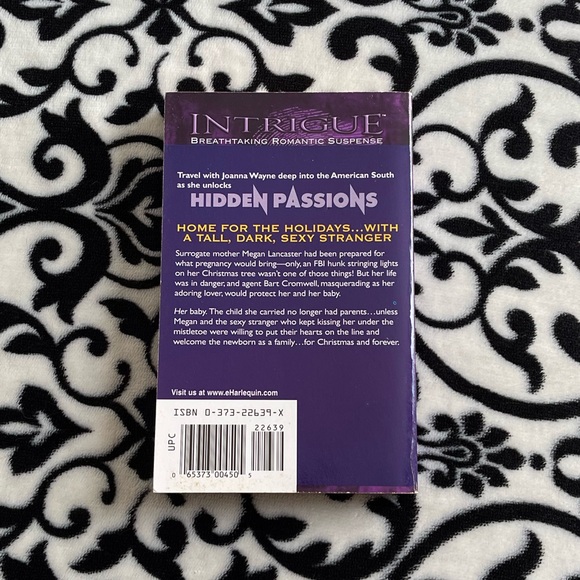 Used Set of 4 Paperback Harlequin Intrigue Books Romantic Suspense Romance Book - Picture 4 of 10